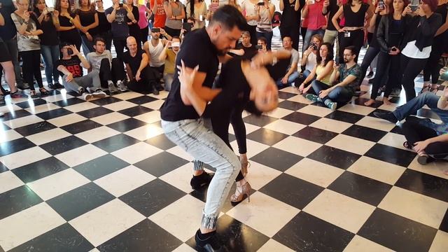 Antonio & Estafania ~ Bachata Sensual ~ Festival SBK 2015 смотреть онлайн