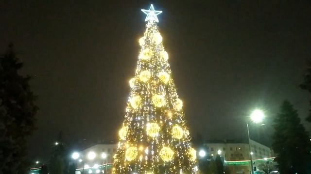 Самая Красивая Елка в Гомеле | Новогодняя Ёлка на Привокзальной площади | Гомель 12 декабря 2021 смотреть онлайн