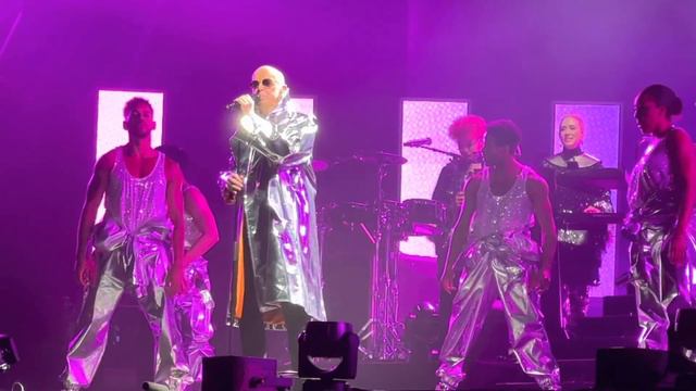 PET SHOP BOYS - IT’S ALRIGHT/VOCAL - OTGER STAGE - GLASTONBURY - 26.06.22 смотреть онлайн