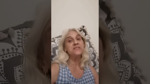 Психам место в больницах, а не на тронах. Стихи. Эстэр. смотреть онлайн