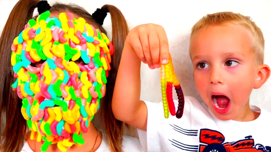 Забавные дети и МАМА в МАРМЕЛАДЕ! Смешное видео для детей смотреть онлайн