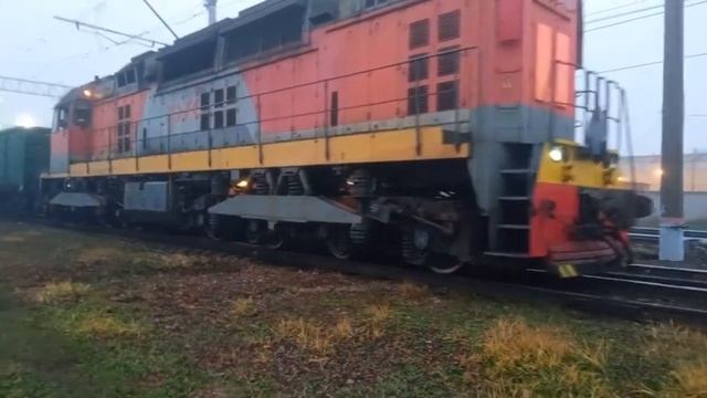 тепловоз ТЭМ14-0069 С ВАГОНАМИ смотреть онлайн