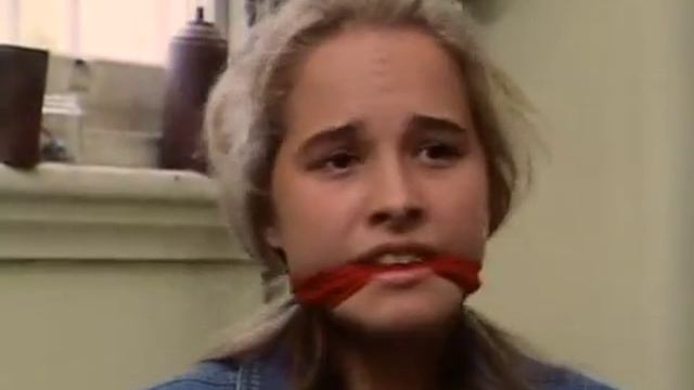 Чародей / Spellbinder S01E25 Rus смотреть онлайн