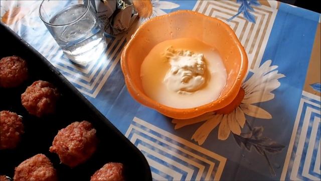 Тефтели в сметане смотреть онлайн