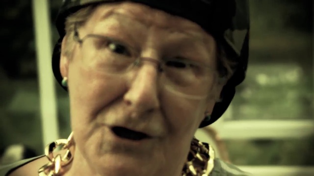 Jason Derulo Talk Dirty feat 2 J's (Janet & Jean Official Granny Remix) смотреть онлайн