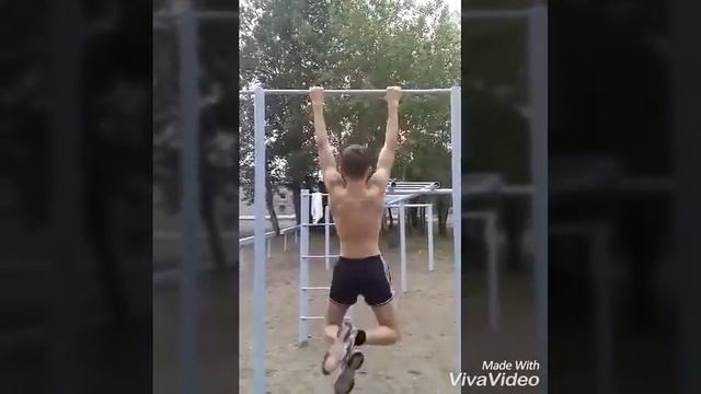 Макс Минусинский.Турник. смотреть онлайн