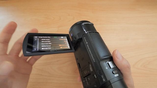 Sony AX53 | Best Consumer 4K Camcorder | 2019 Review смотреть онлайн