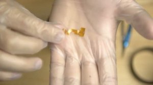 Не выдвигается объектив. Что делать?