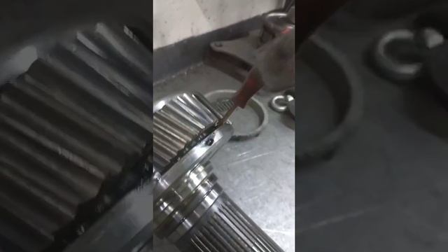 Сборка КПП ZF 2230 смотреть онлайн