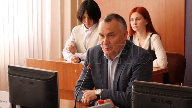 В Орске первоклашки рассказали, почему нельзя срывать тюльпаны Шренка 1 смотреть онлайн
