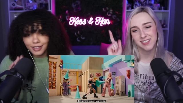 FIRST TIME REACTING TO NiziU(니쥬) "HEARTRIS" M/V смотреть онлайн