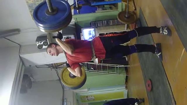 толчок 130 кг с задержкой на 2 раза смотреть онлайн
