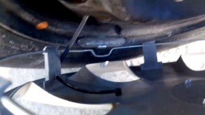 Скрытое крепление автомобильных колпаков хомутами