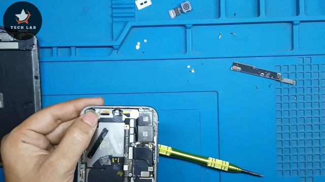 How To Fix iPhone X WiFi not WORKING! (2022) | iPhone X WiFi Antenna Replacement смотреть онлайн