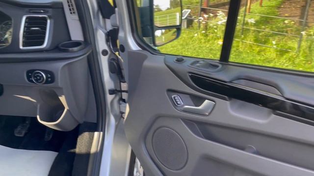 Ford Transit Custom 2.0 Limited Crew Van Diesel Manual Euro 6 (6 Seat) (130 ps) - Avenue Cars 2020 смотреть онлайн