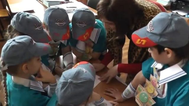 24.03.2016 наши Соревнования по ПДД в гимназии 76 (начальная школа) города Сочи смотреть онлайн