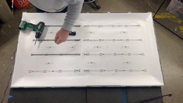 TCL 55" LED TV LED Strips 4C-LB5504-HR/4C-LB5505-HR No Backlights 55S403 55S405 смотреть онлайн