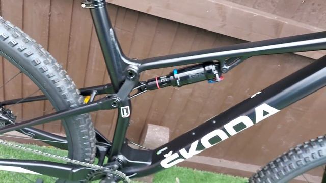 SKODA Superior XF 919 TR 2022 Full Suspension Mountain Bike смотреть онлайн