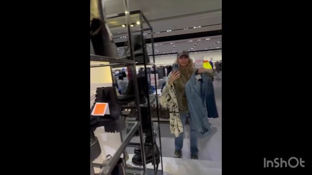 Про шопинг и шмоточки ???? #хорошеенастроение #позитив #шопинг #шмоточки смотреть онлайн