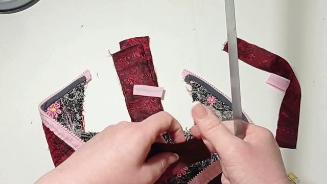 Пэчворк. Косметичка из лоскутов. Видео мк для начинающих. Утилизация из обрезков. Красота из хлама смотреть онлайн