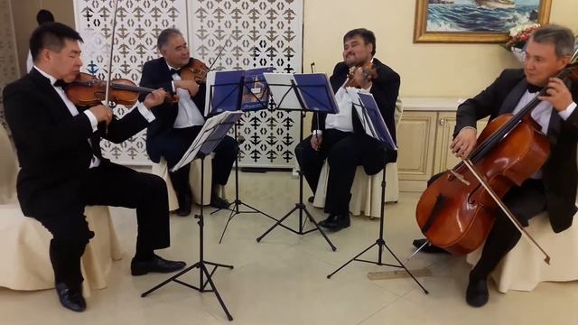 Моцарт дивертисмент ре мажор. Финал. смотреть онлайн