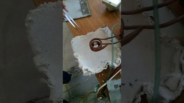 Индукционная плавка алюминия во взвешенном состоянии смотреть онлайн