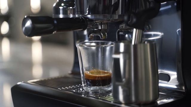 Breville the Oracle Touch - How to make a mocha смотреть онлайн