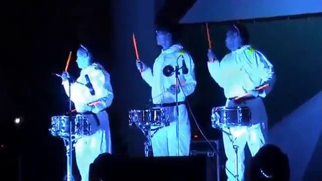 Шоу барабанщиков Ноу Хау смотреть онлайн