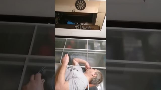 Игра в дартс с папой смотреть онлайн