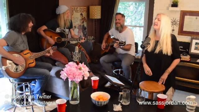 Episode 9 - Sassified Sessions: Ol' 55 (Sass Jordan) смотреть онлайн