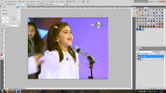 как в Photoshop CS5 убрать не нужный текст. смотреть онлайн
