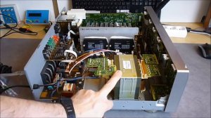Quick internal view of the Pioneer VSX D814 audo video amplifier