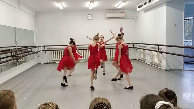 Открытый урок в школе танцев смотреть онлайн