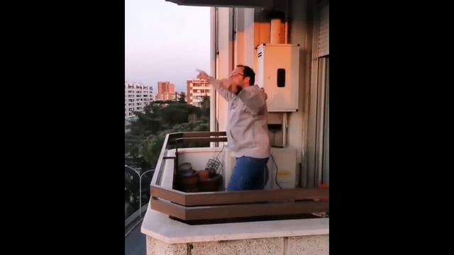 CE LA FAREMO - metal version смотреть онлайн