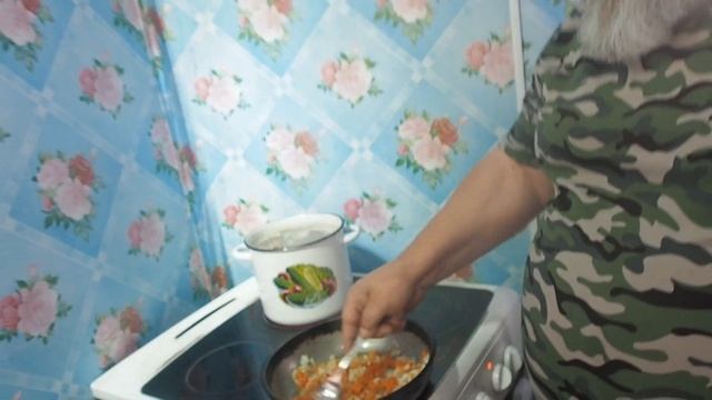 Как варить вкусный суп с косточек на пенсию в РФ СУП ПО - ПЕНСИОНЕРСКИ ОТ ВАСИЛИЧА ВКУСНЫЙ И БЫСТРЫ смотреть онлайн