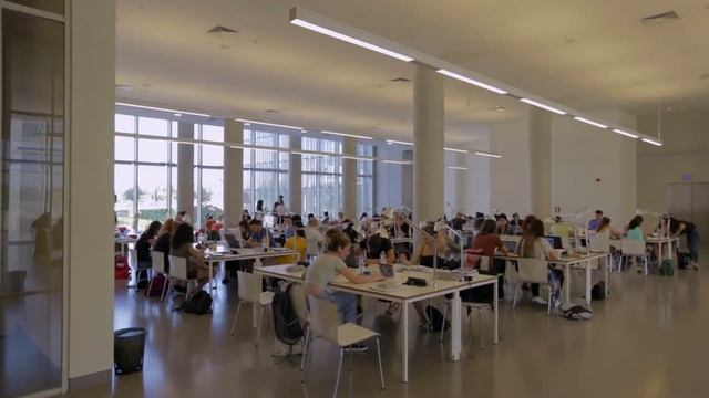 3 Years, Stavros Niarchos Foundation Cultural Center смотреть онлайн