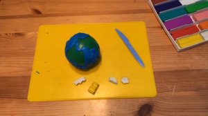 Лепим Землю из пластилина