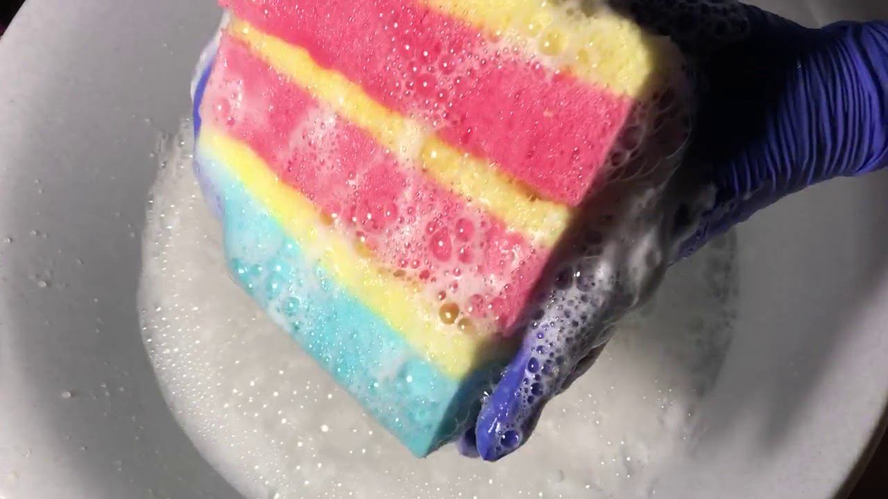 ASMR Sounds: Cutting Soaps, Sponges, Ripping The SpongeASMR звуки:резка мыла,губки,разрываю губку
