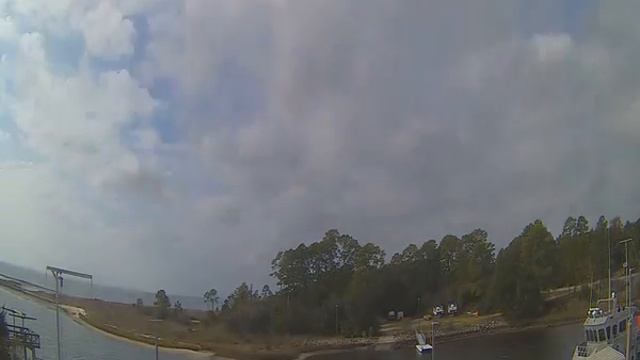 Basin Camera 2017-12-24: FSU Coastal and Marine Lab смотреть онлайн