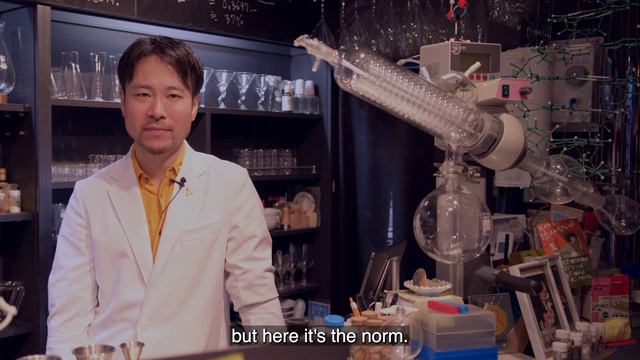 Inside Tokyo's Science Bar Incubator: A Shinjuku Bar Where Science and Alcohol Come Together смотреть онлайн