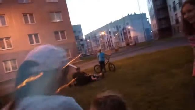 Вот так надо драться! Именно так дерутся девочки смотреть онлайн