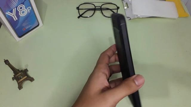 Leather Textured Case for Huawei Y8p 2020 смотреть онлайн