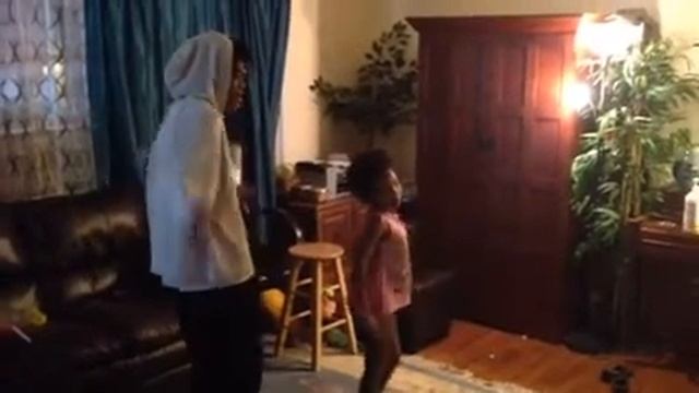 Dancing Samba Baby смотреть онлайн