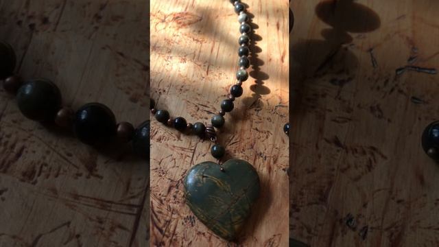 Украшение из яшмы и соколиного глаза смотреть онлайн