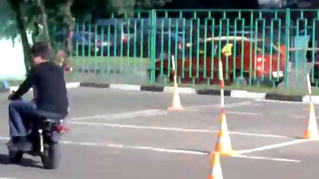 Мотошкола, мотоинструктор