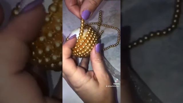 Новогодние шарики из бусин своими руками смотреть онлайн