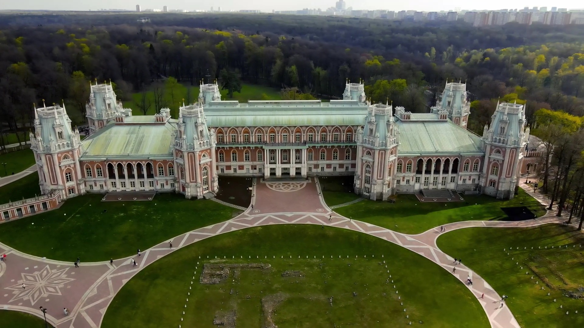 Дворцово-парковый ансамбль Царицыно смотреть онлайн