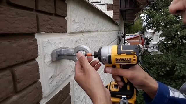 DeWALT DCF887N VS 14*260