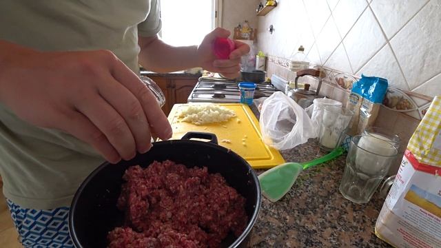 Готовим настоящие Узбекские манты в Argentina. Сooking manta. смотреть онлайн