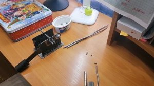 Матрица для изготовление полнотелых пуль калибра 6,35. И станок для резки свинцовой проволоки.